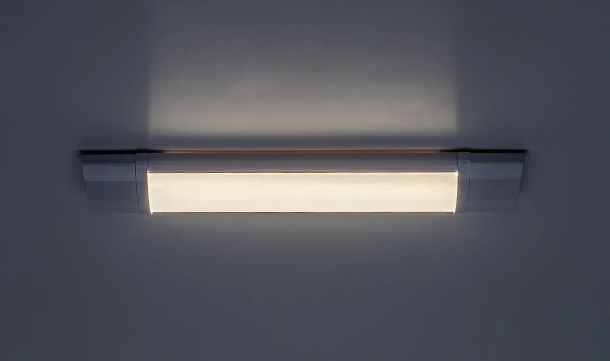 Batten light2 — slika 3