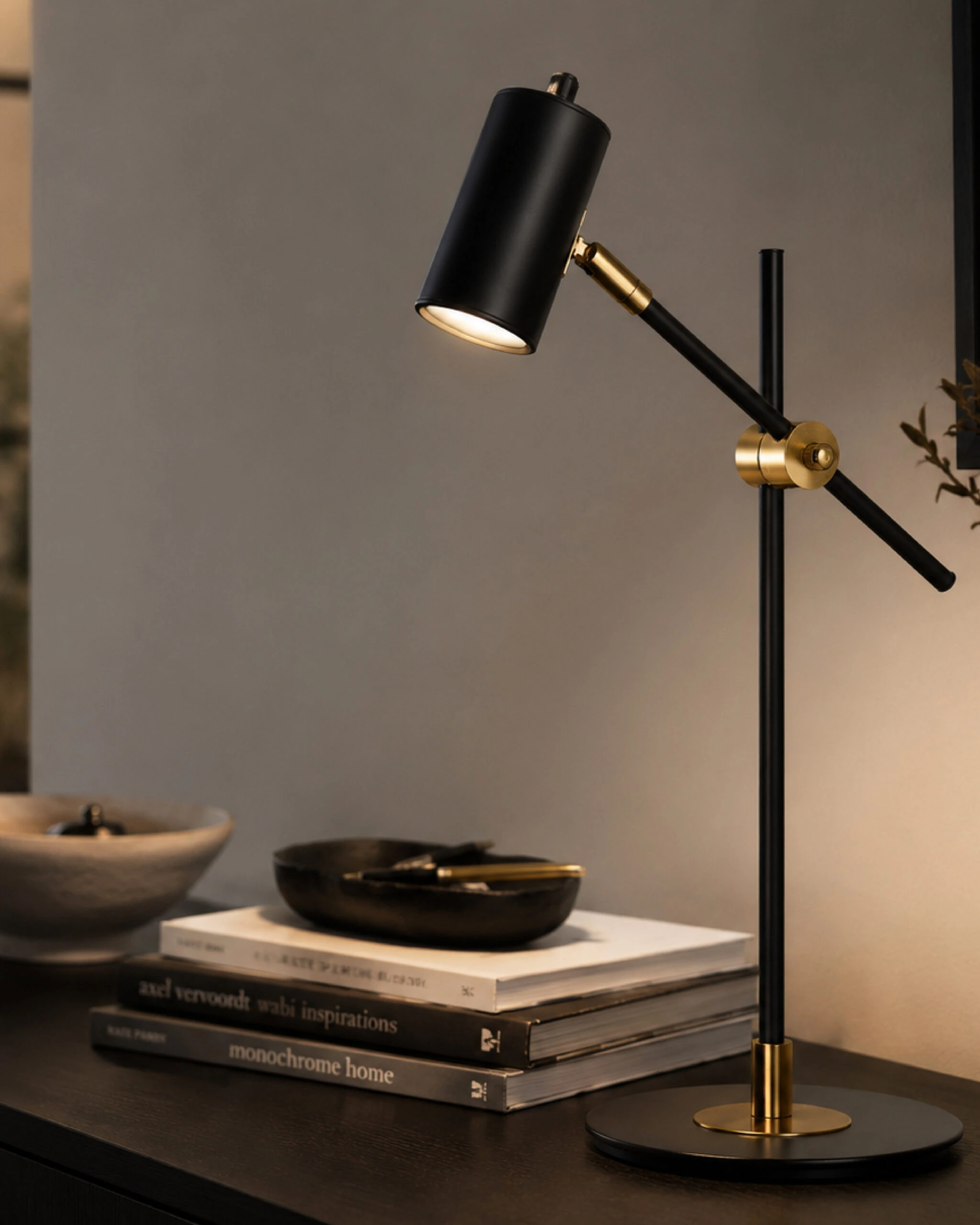 Stona lampa F7137-1T BK+SG — slika 2